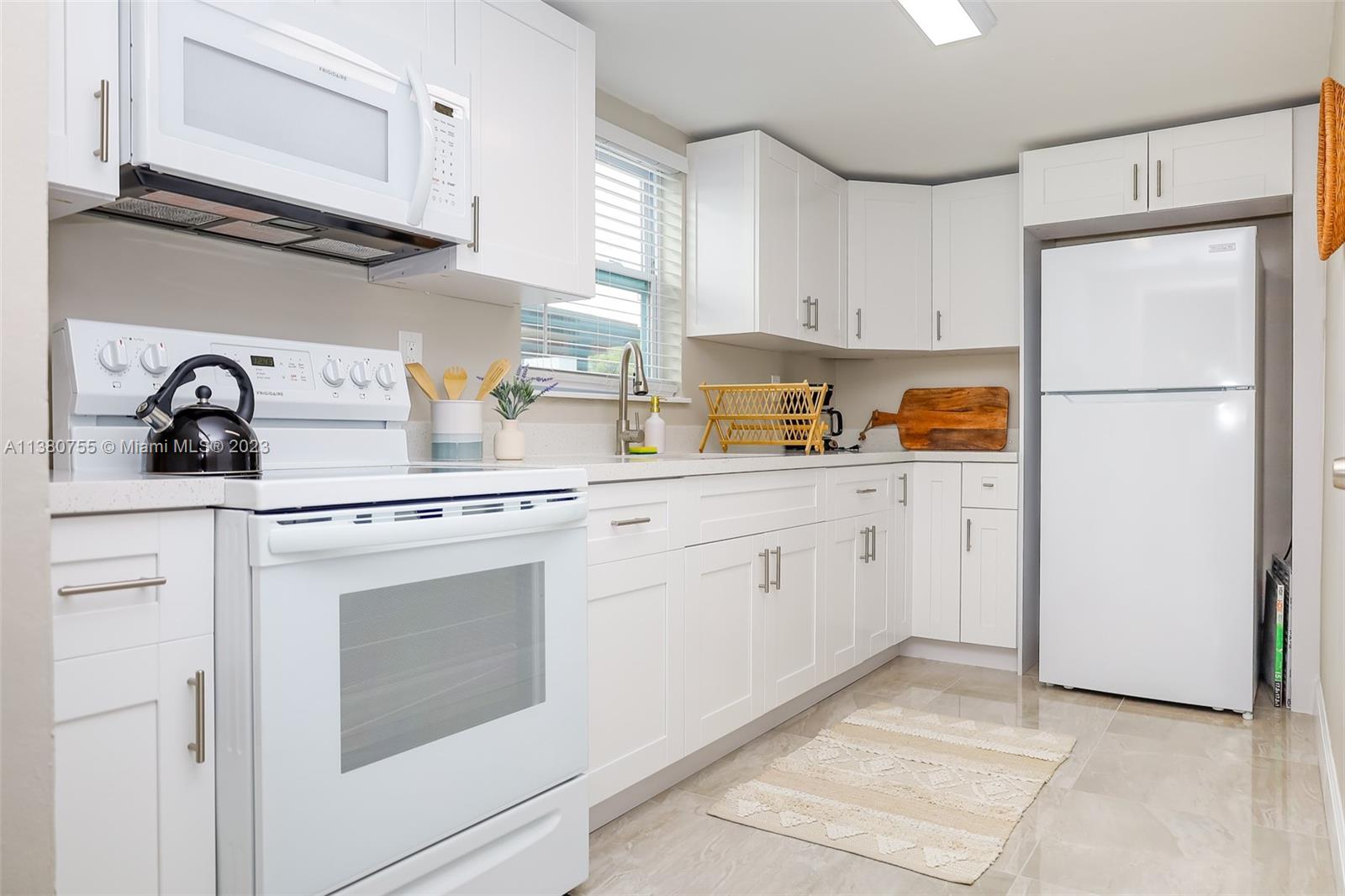 SILVER BLUFF GARDENS - Residential Lease