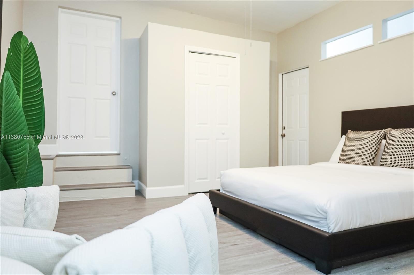 SILVER BLUFF GARDENS - Residential Lease