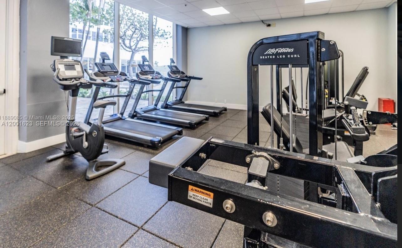 PARKER PLAZA CONDO ESTATE - Residential Lease