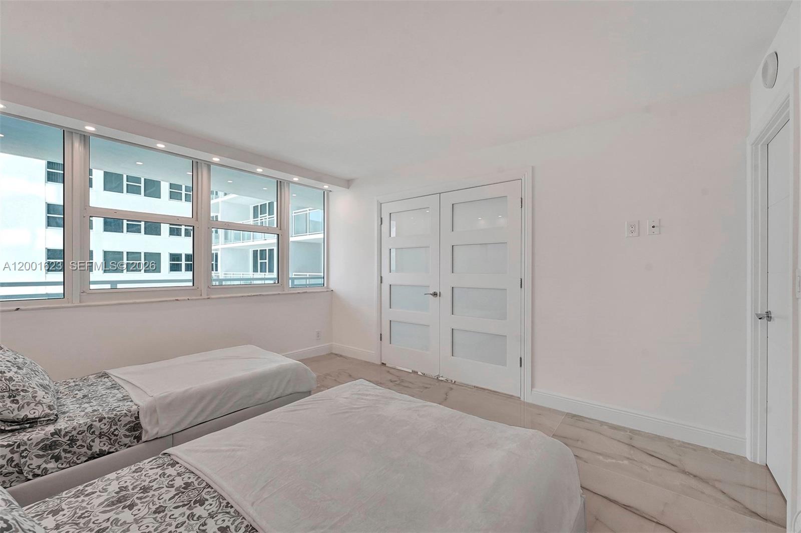 PARKER PLAZA CONDO ESTATE - Residential Lease