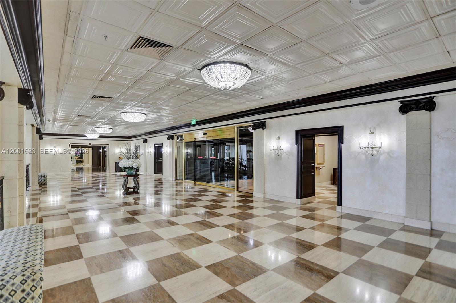 PARKER PLAZA CONDO ESTATE - Residential Lease