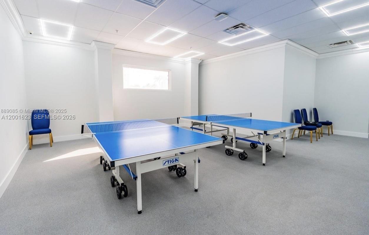 PARKER PLAZA CONDO ESTATE - Residential Lease