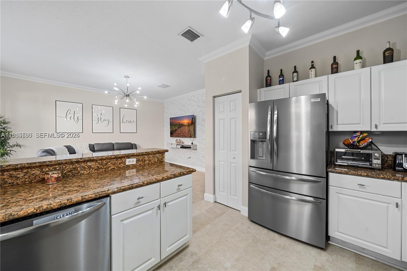 COURTS AT TUSCANY - Residential