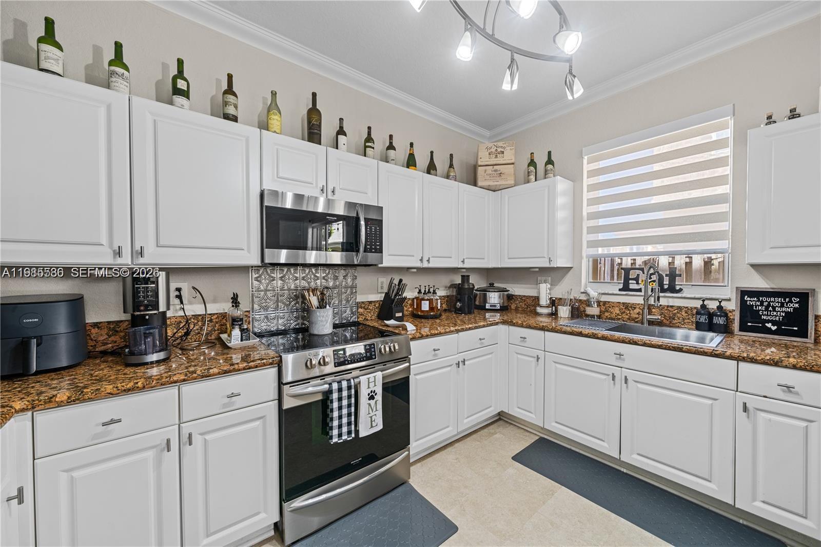 COURTS AT TUSCANY - Residential