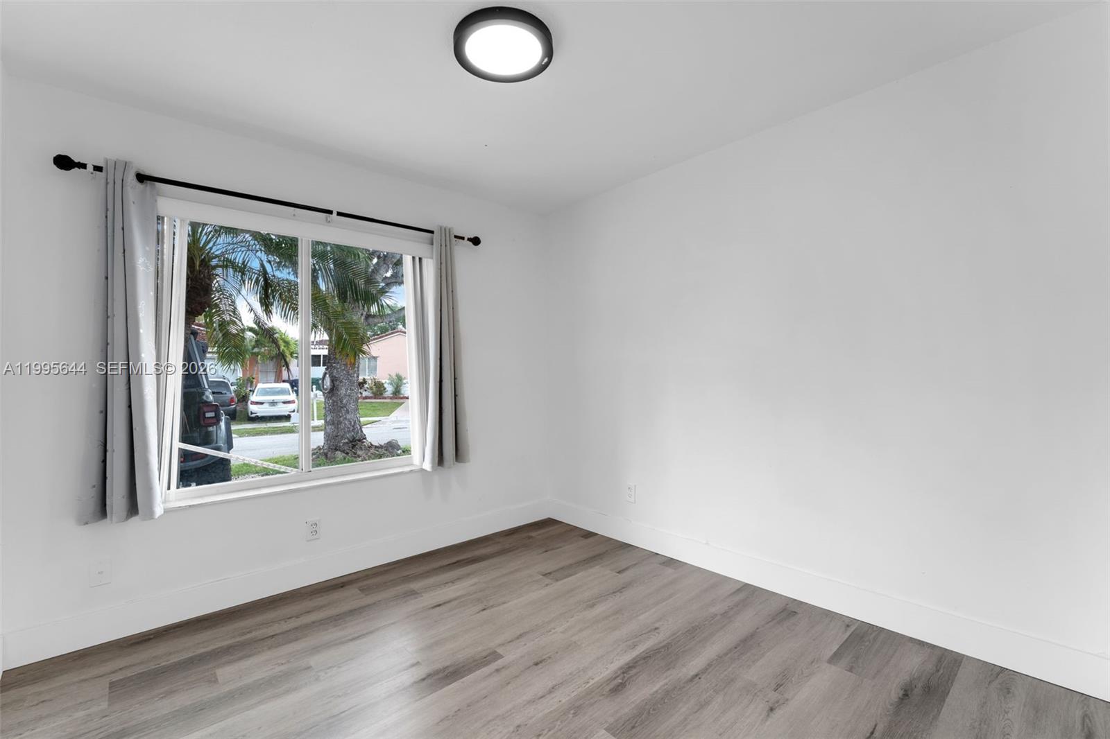 WEITZER SERENA LAKES WEST - Residential