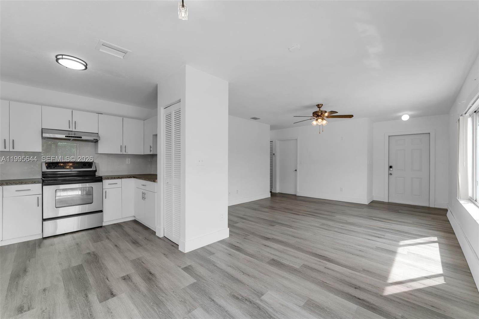 WEITZER SERENA LAKES WEST - Residential