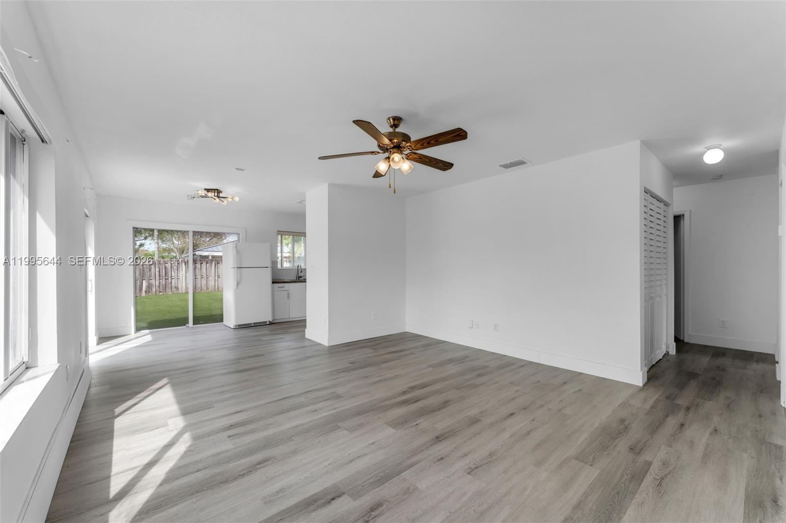 WEITZER SERENA LAKES WEST - Residential