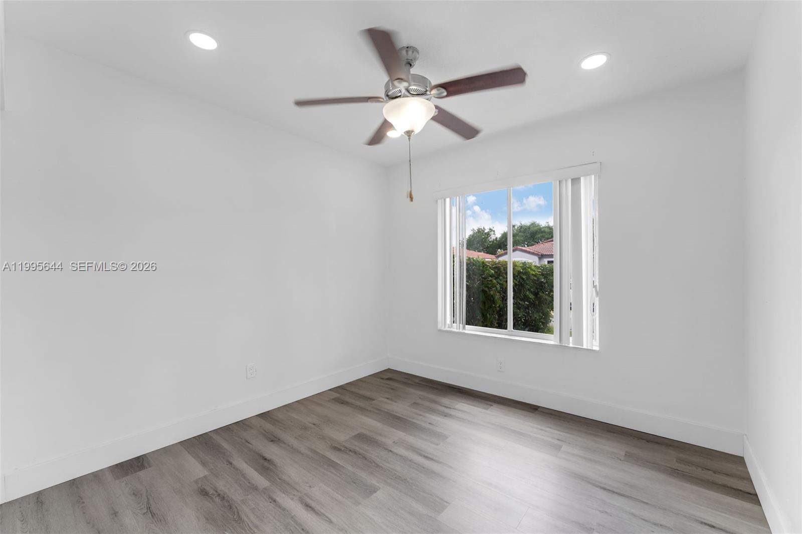 WEITZER SERENA LAKES WEST - Residential