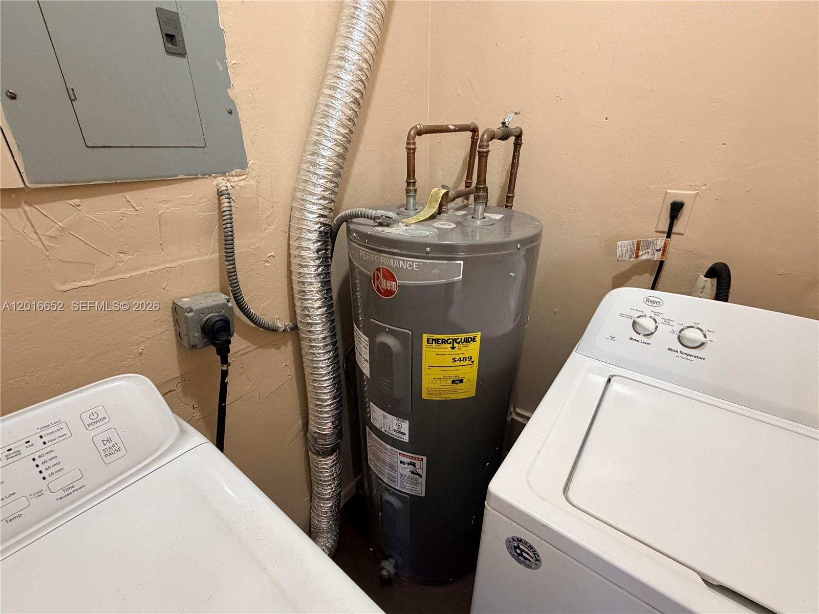 KENDALL GREEN SEC - Residential Lease