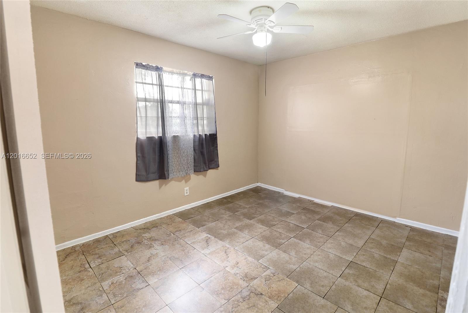 KENDALL GREEN SEC - Residential Lease