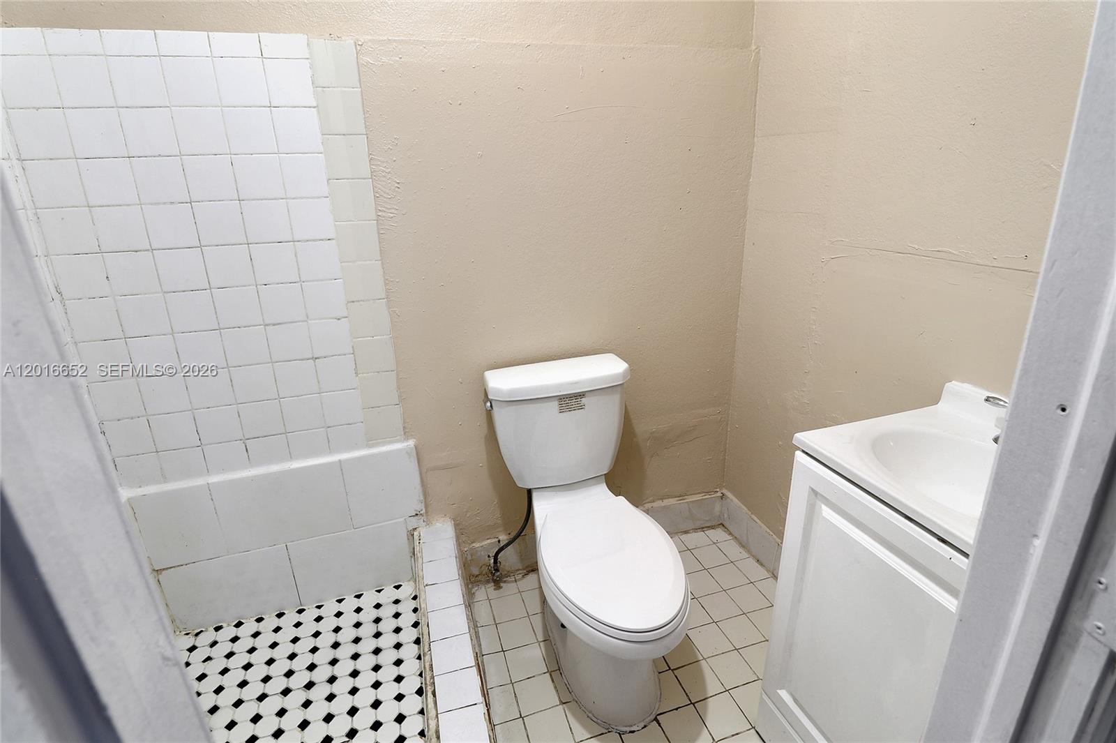 KENDALL GREEN SEC - Residential Lease