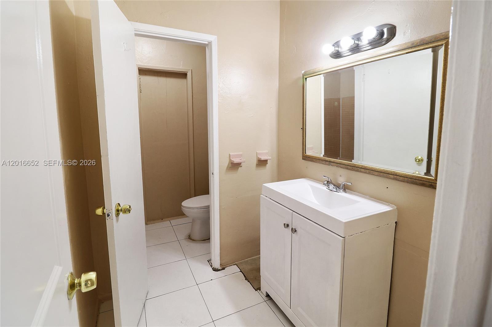 KENDALL GREEN SEC - Residential Lease