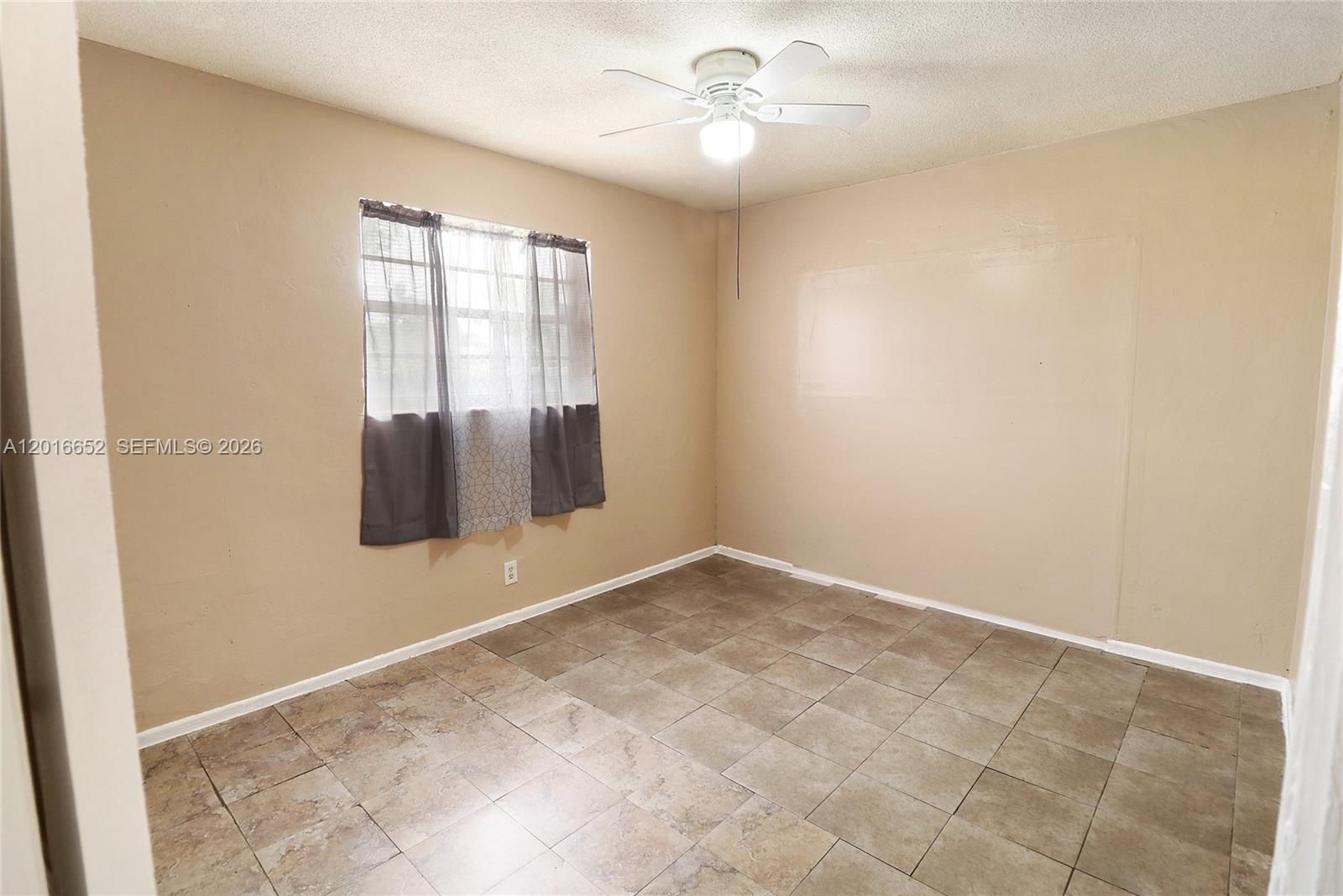 KENDALL GREEN SEC - Residential Lease