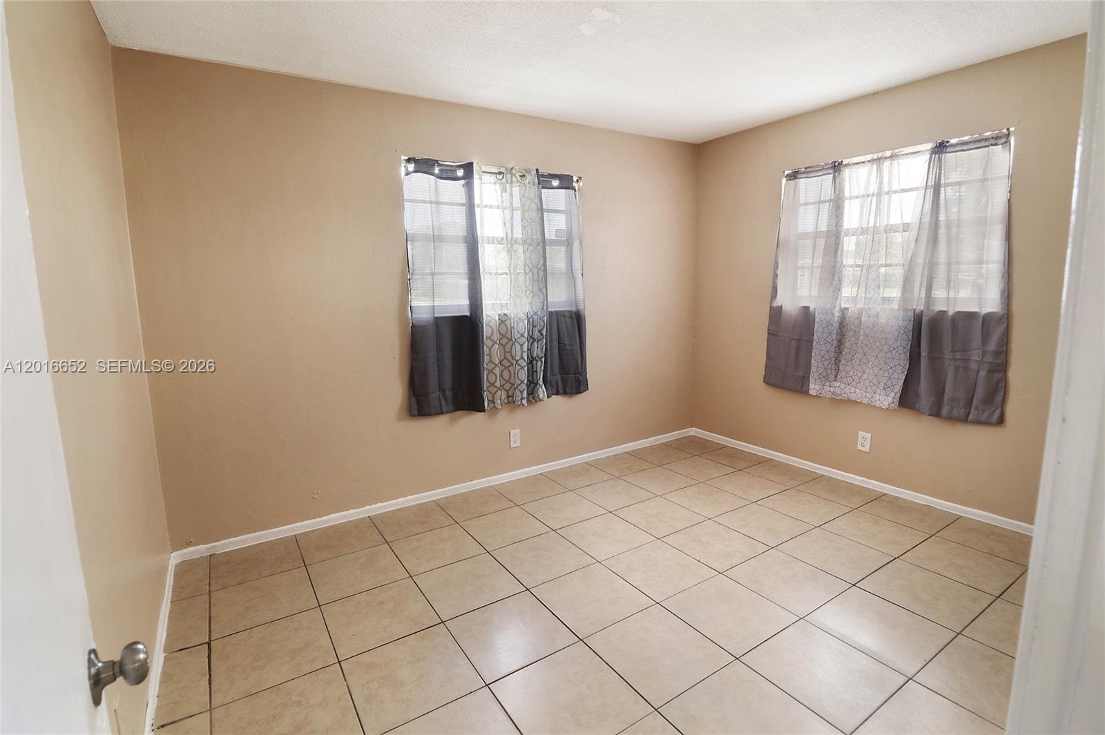 KENDALL GREEN SEC - Residential Lease