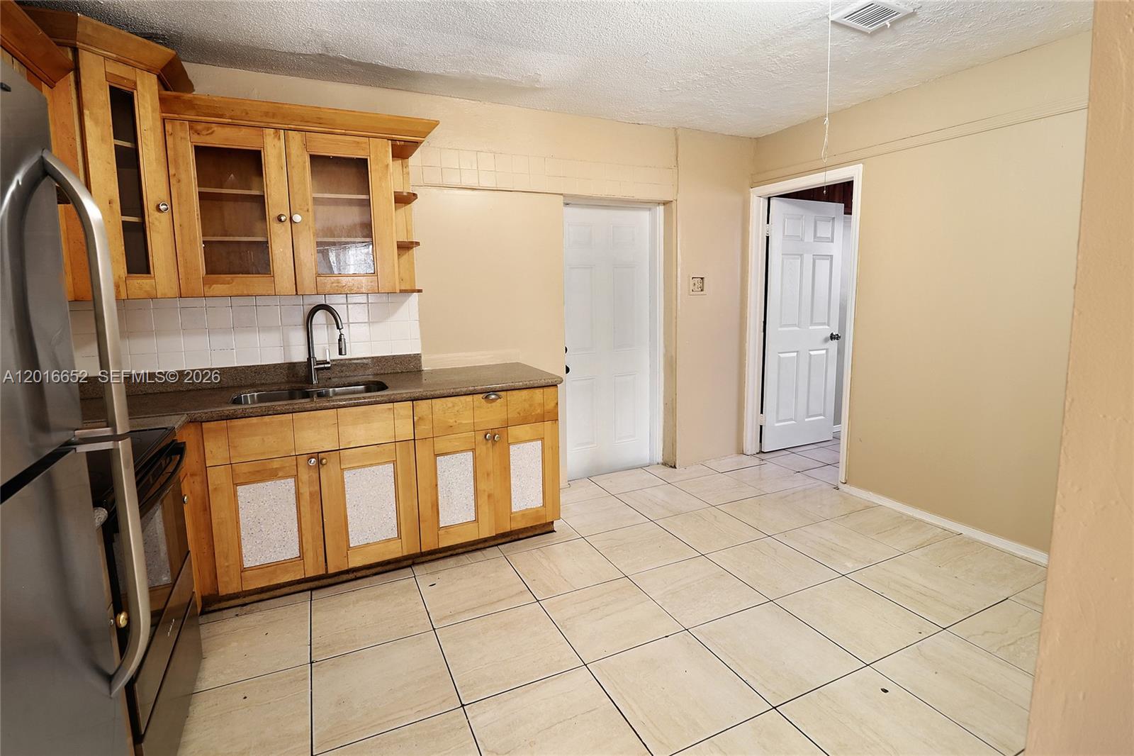 KENDALL GREEN SEC - Residential Lease