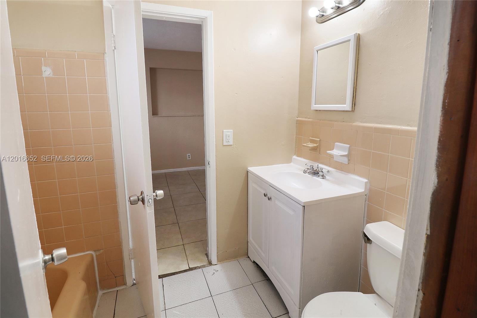 KENDALL GREEN SEC - Residential Lease