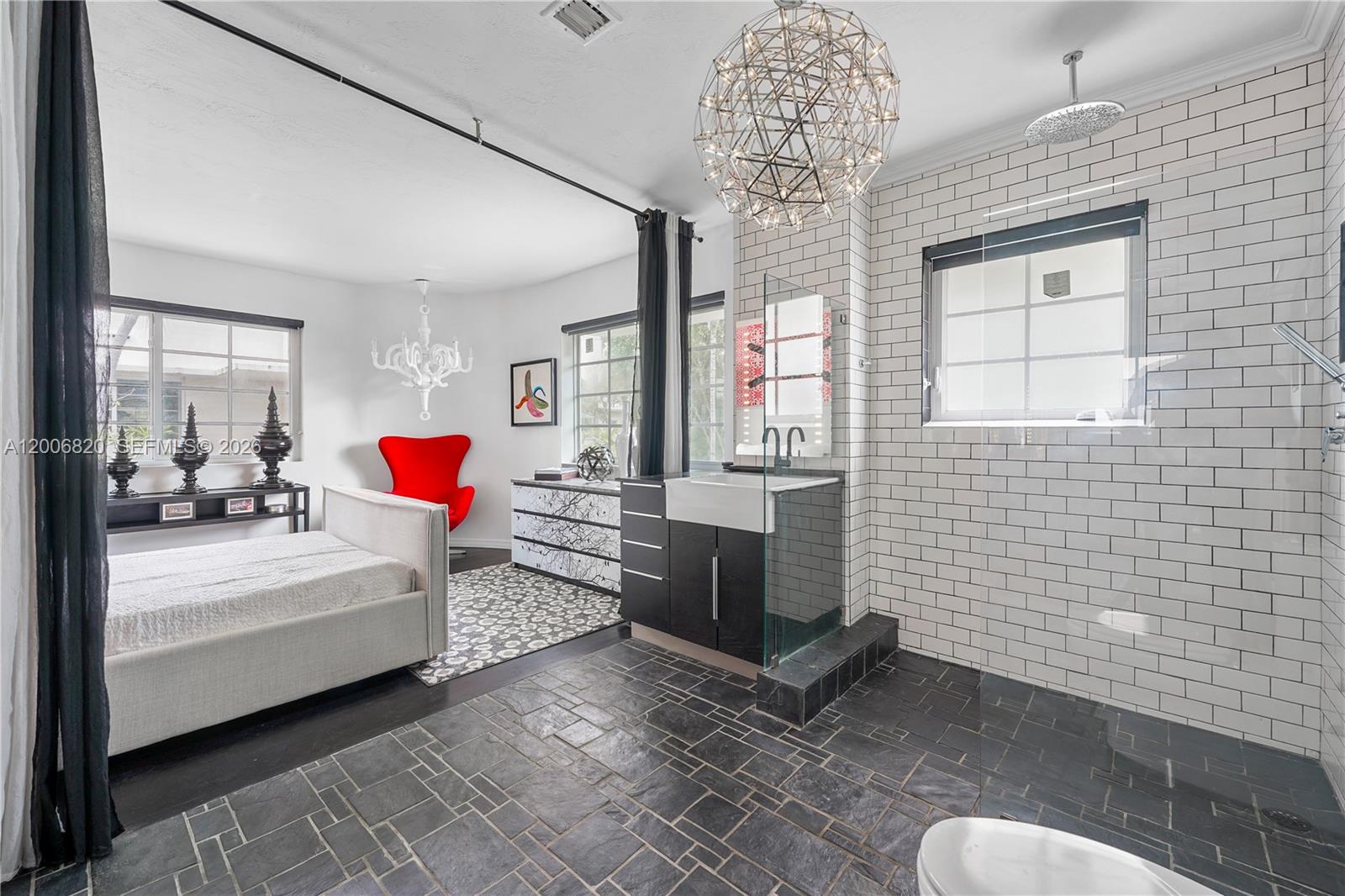 LINCOLN ROAD VILLAS CONDO - Residential