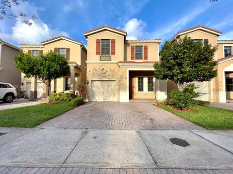 649 NE 191st St Miami FL 33179