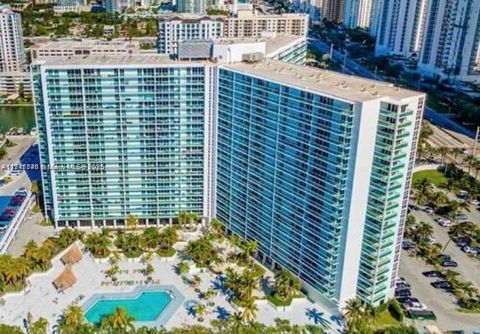 100 Bayview Dr 903 Sunny Isles Beach FL 33160