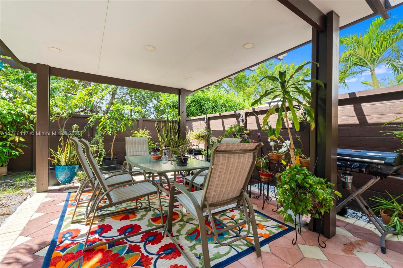 DUNNWOODY LAKE - Residential