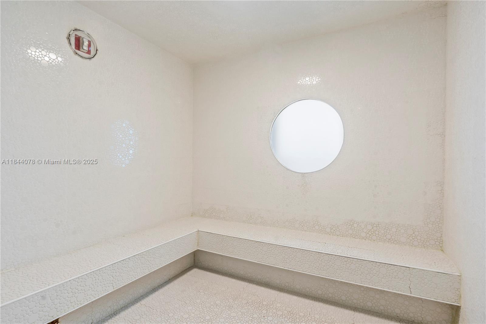 THE BENTLEY BAY CONDO - Residential