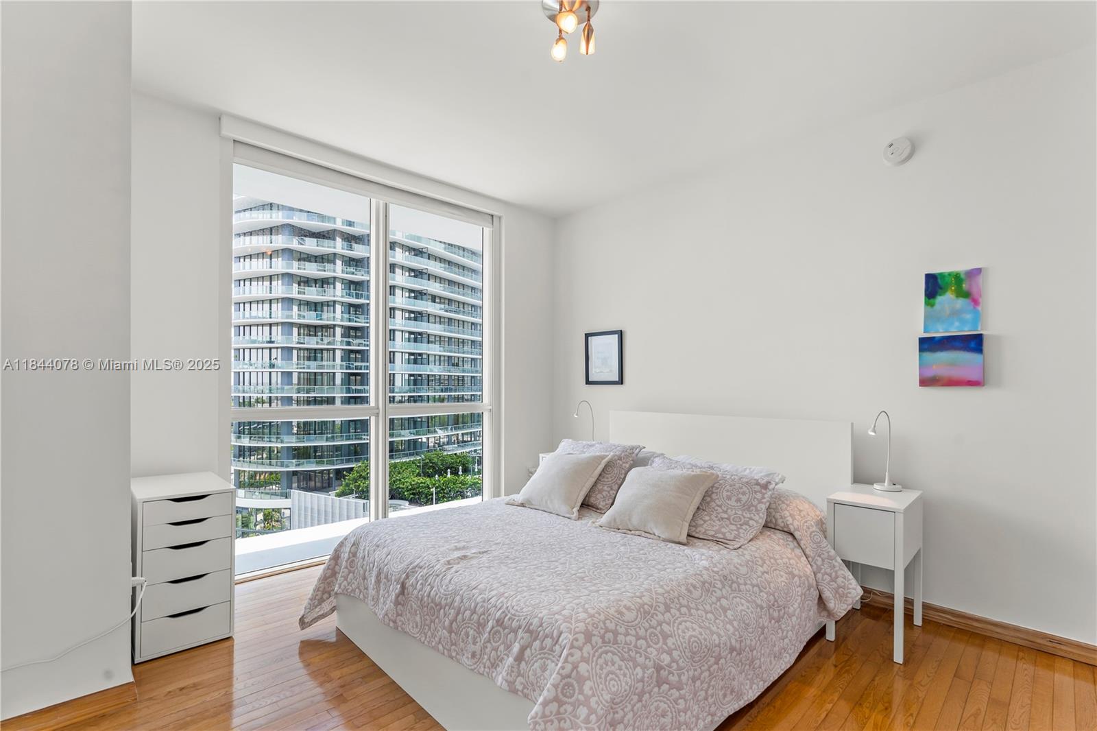 THE BENTLEY BAY CONDO - Residential