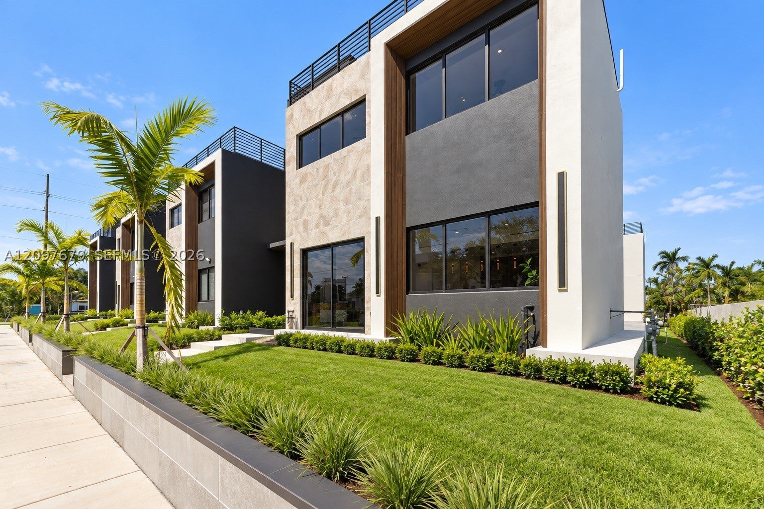 843 SW 14th Court