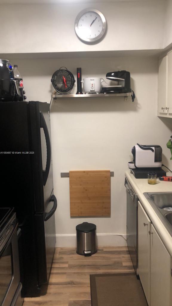 YORKDALES CARALLTON ISLE - Residential