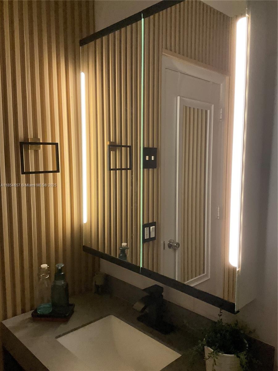 YORKDALES CARALLTON ISLE - Residential