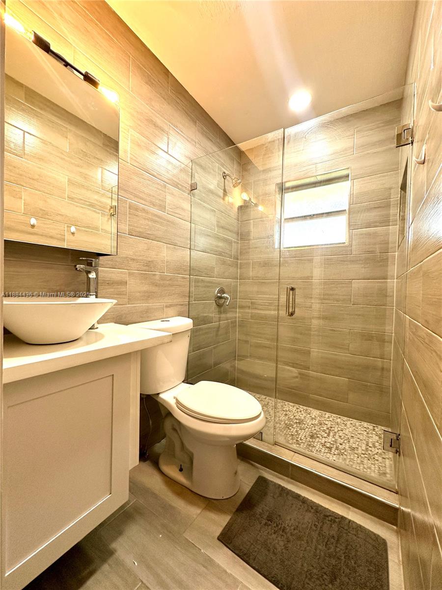 Pine Crest Amd 7-13 B - Residential