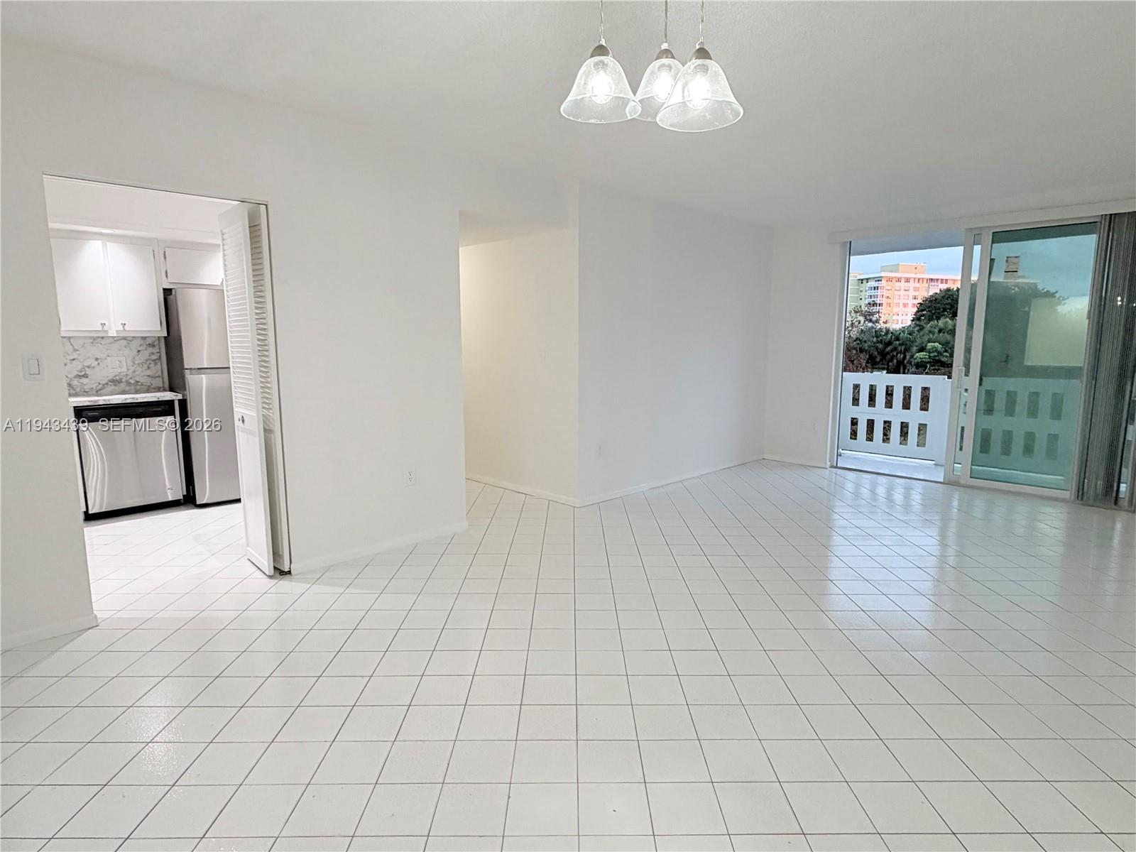 HILLCREST EAST NO 20 COND - Residential