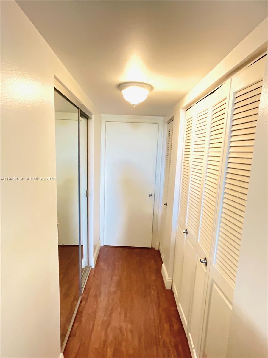 HILLCREST EAST NO 20 COND - Residential