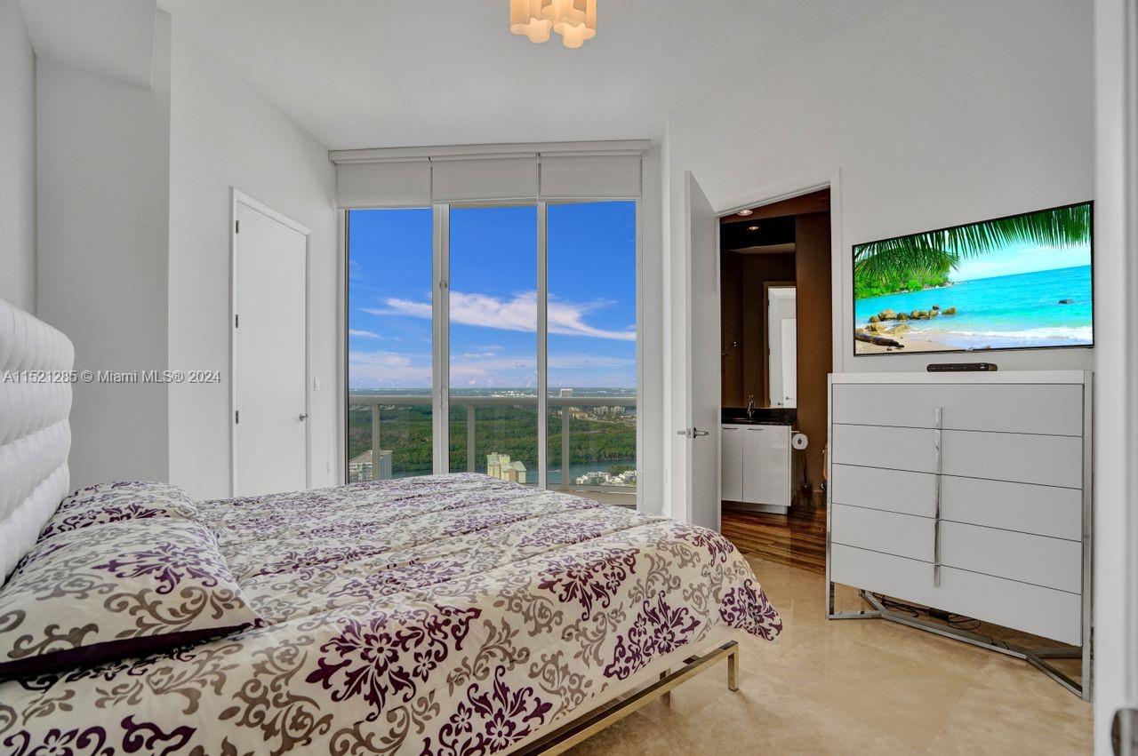 TDR TOWER III CONDO - Residential