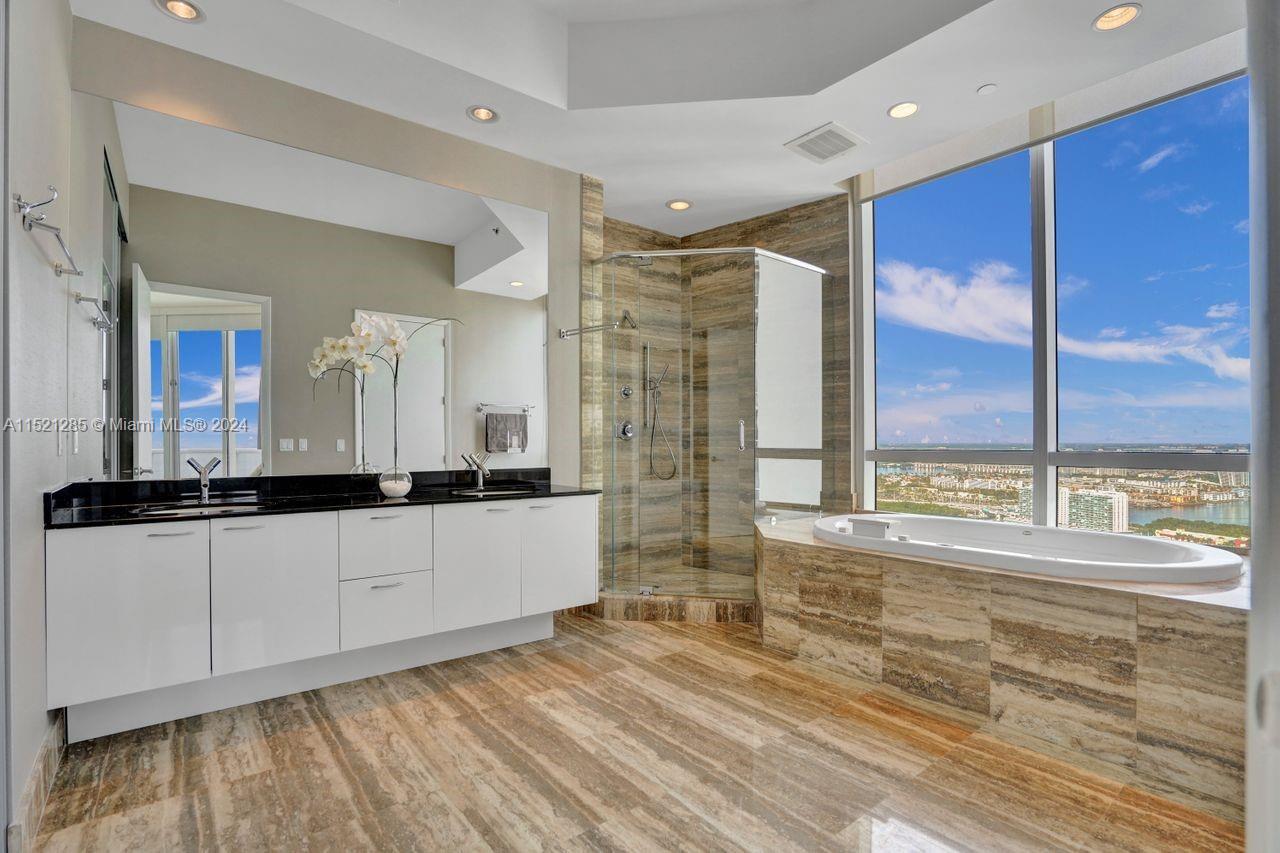 TDR TOWER III CONDO - Residential