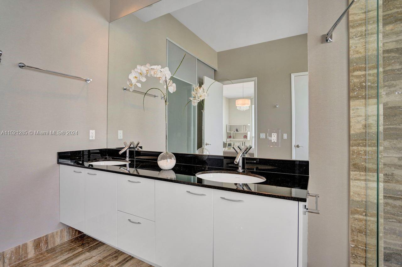 TDR TOWER III CONDO - Residential