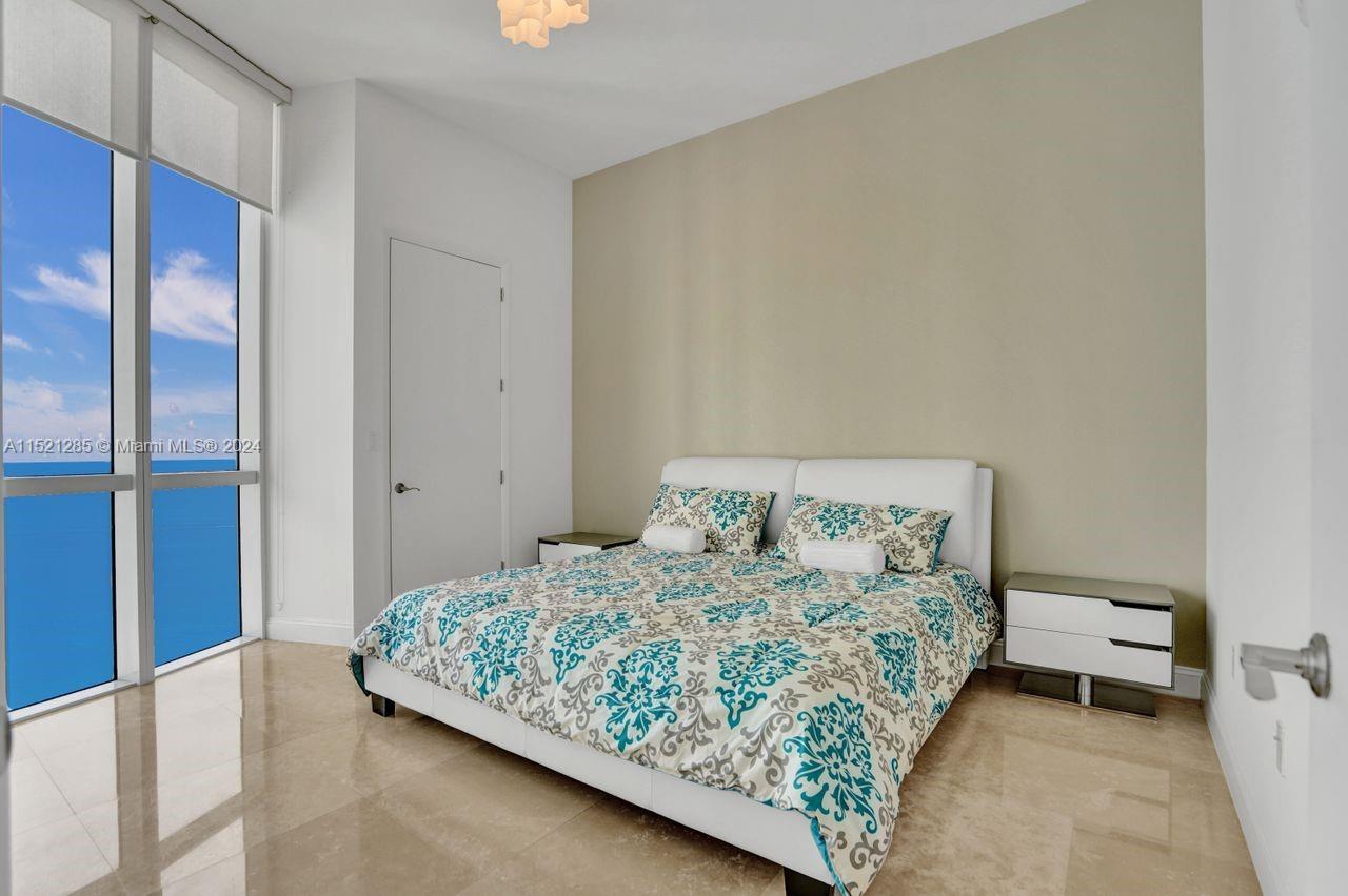 TDR TOWER III CONDO - Residential