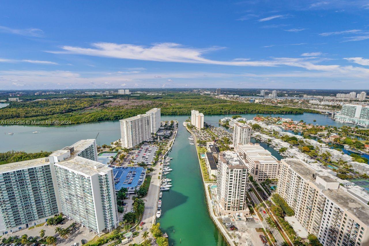 TDR TOWER III CONDO - Residential