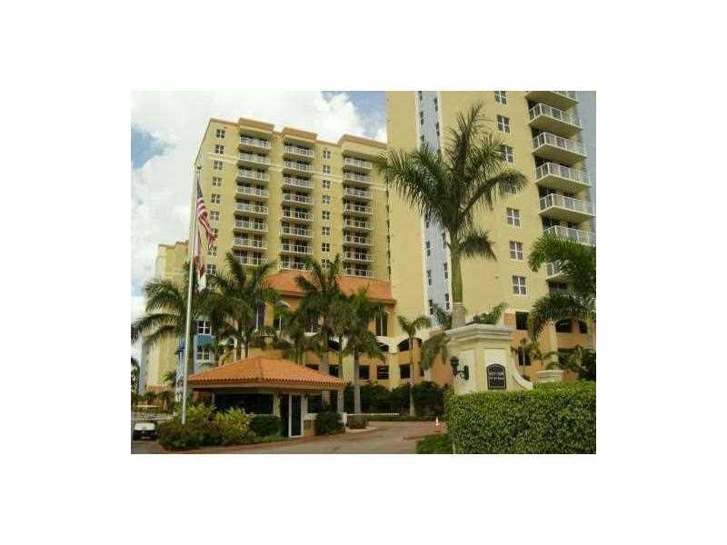 Beautiful and spacious unit, with amazing views and wonderful ammenities Easy to show Please Call/Text LA for showing instructions
