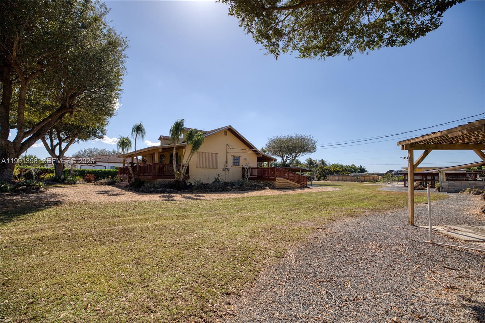 BONANZA RANCHOS - Residential