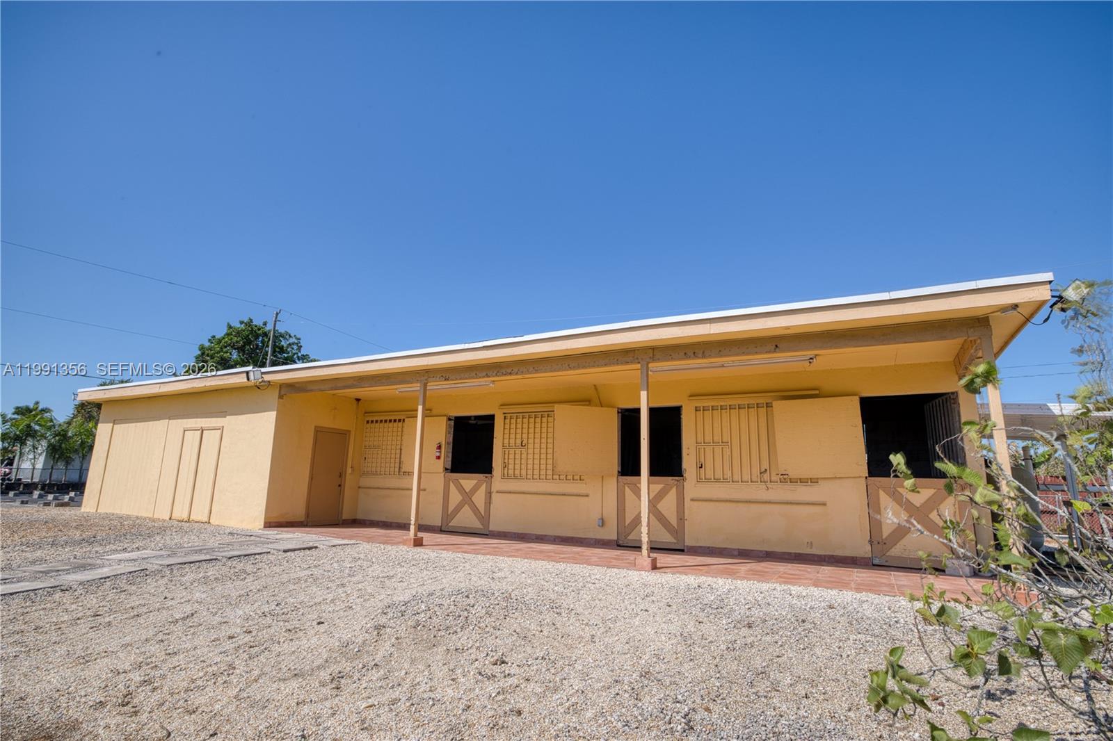 BONANZA RANCHOS - Residential