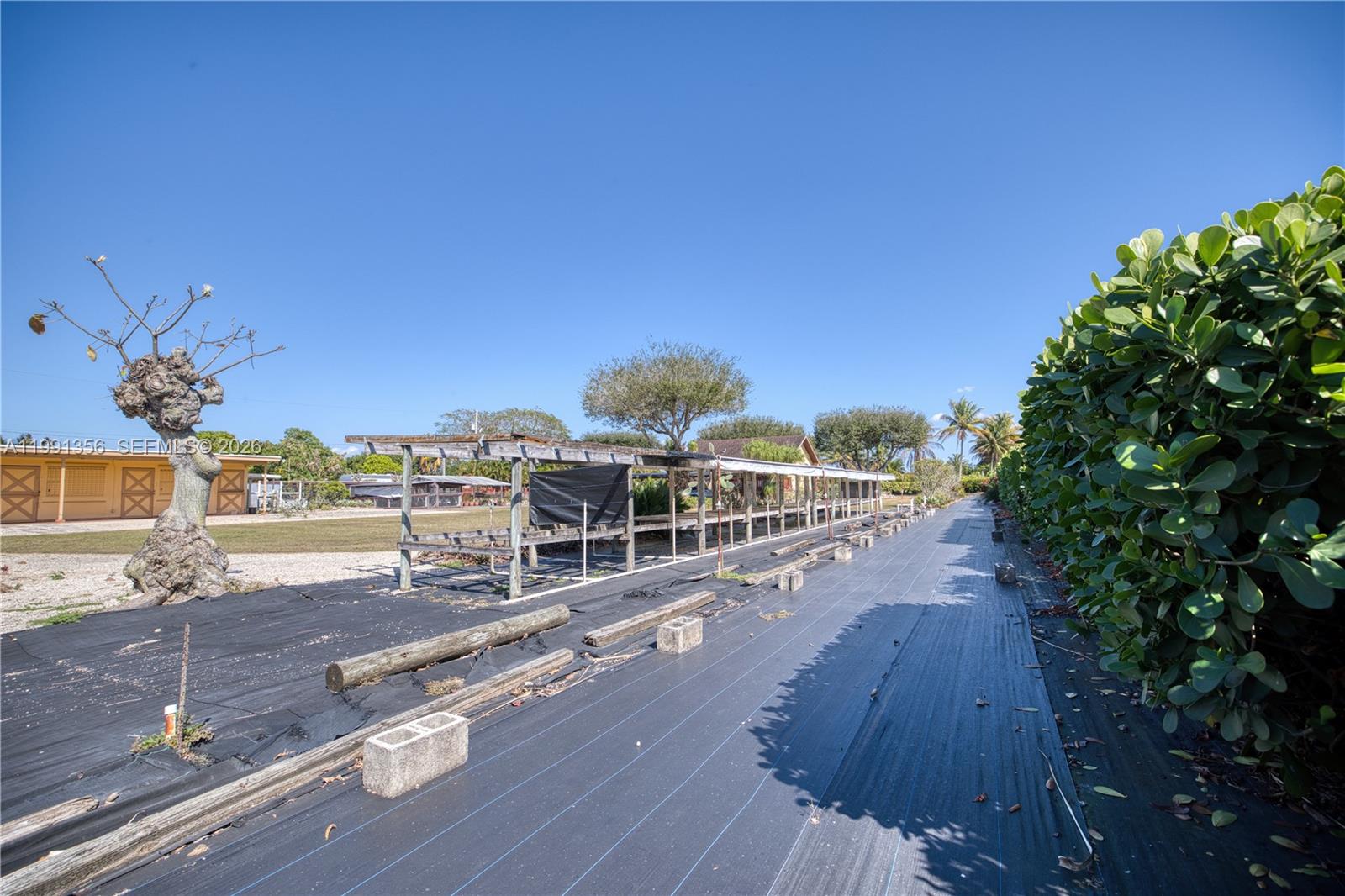 BONANZA RANCHOS - Residential