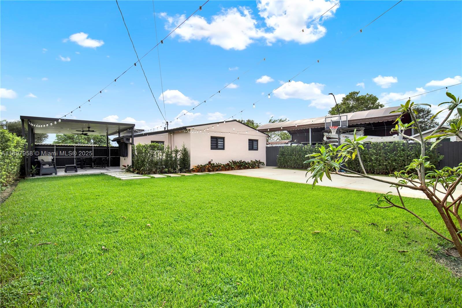 RIVERDALE ESTATES SEC 2 - Residential