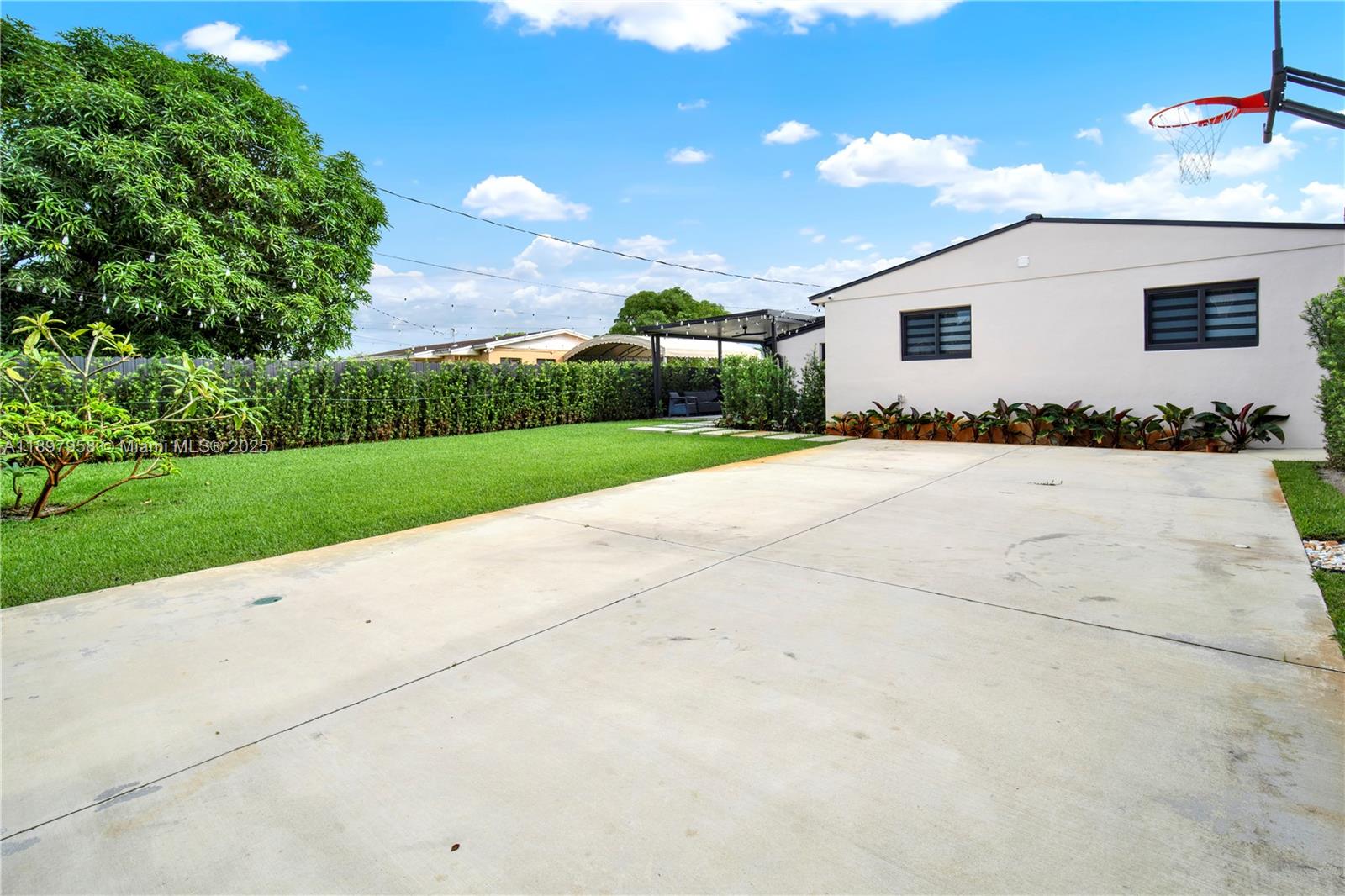 RIVERDALE ESTATES SEC 2 - Residential