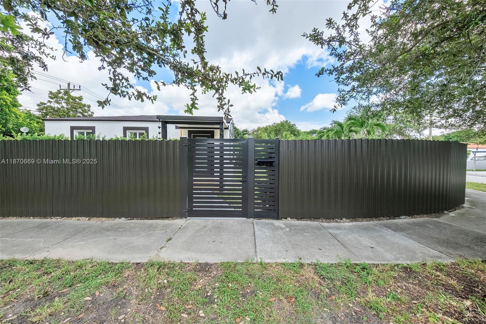 HAZELTON PARK - Residential