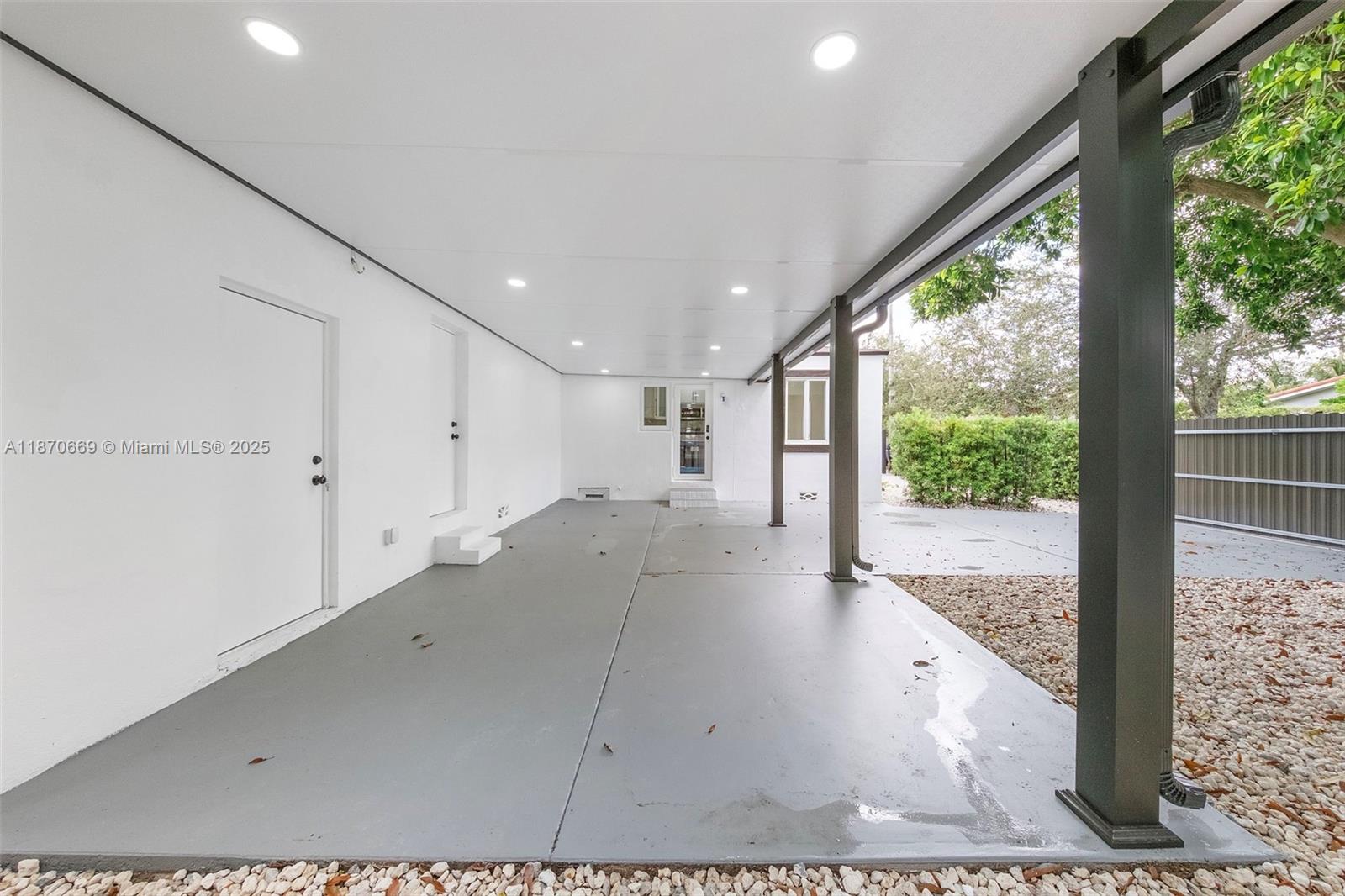 HAZELTON PARK - Residential