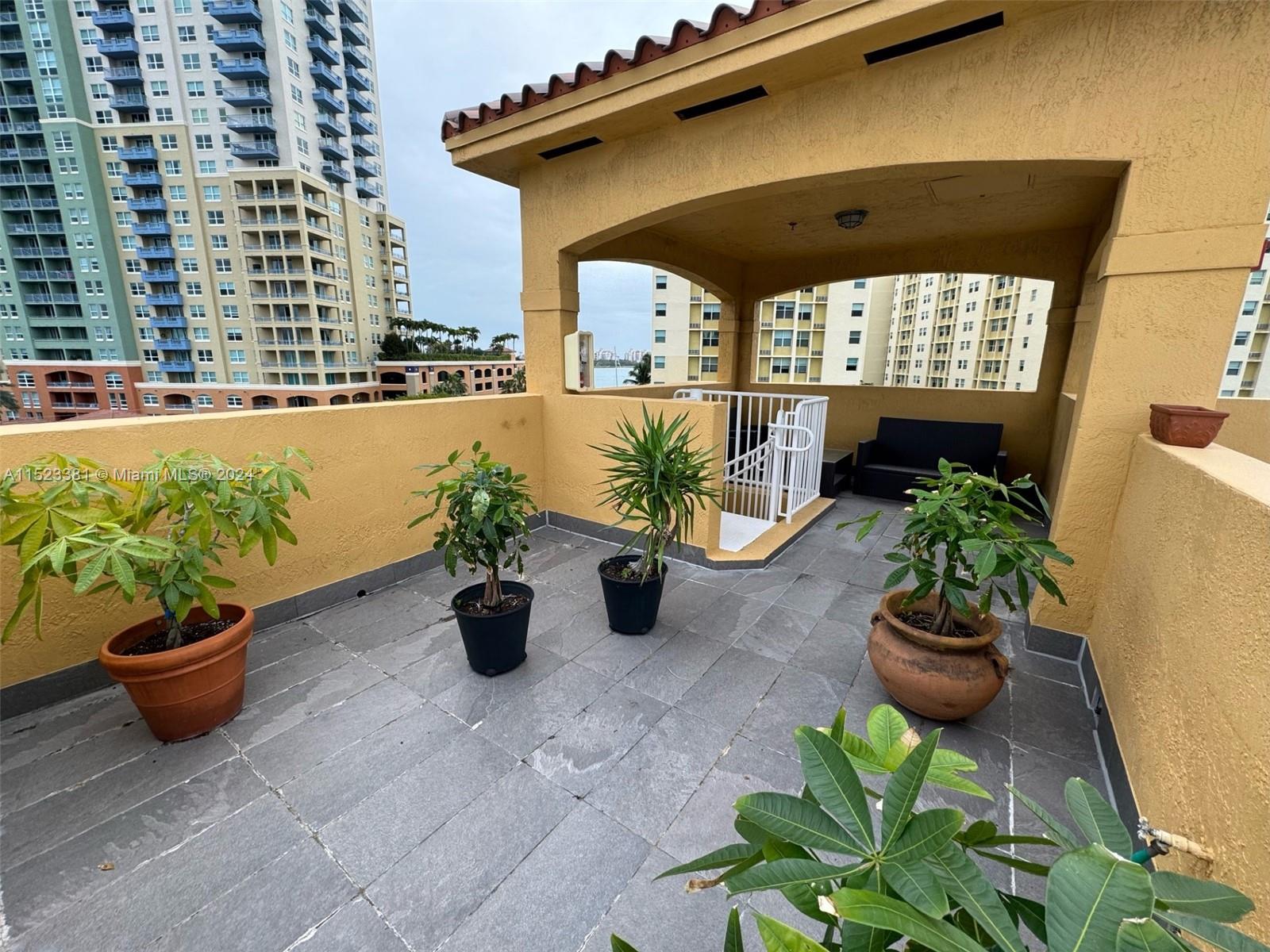 The Courts At South Beach - Residential Lease