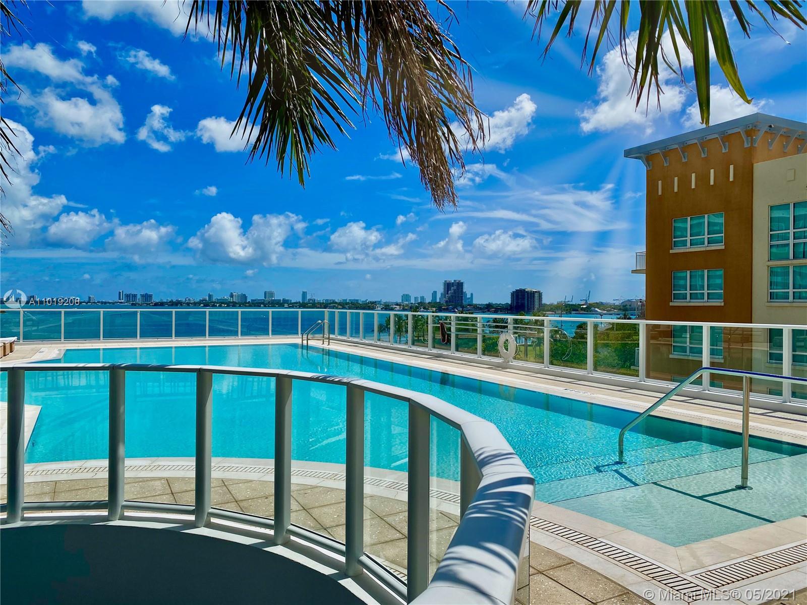 PARAMOUNT BAY CONDO - Residential