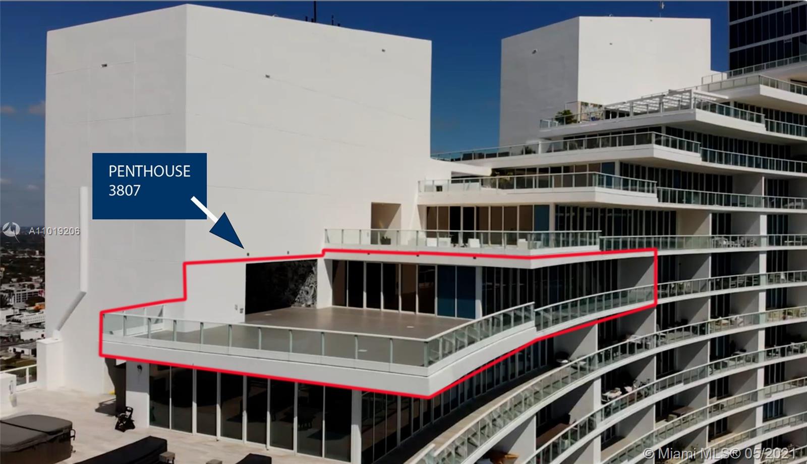 PARAMOUNT BAY CONDO - Residential