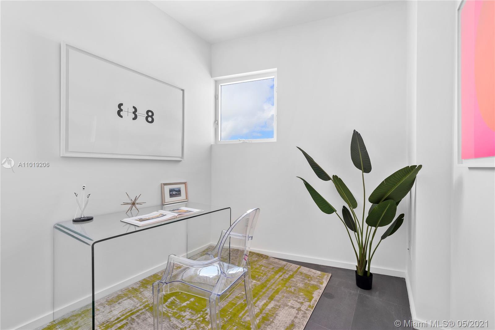 PARAMOUNT BAY CONDO - Residential