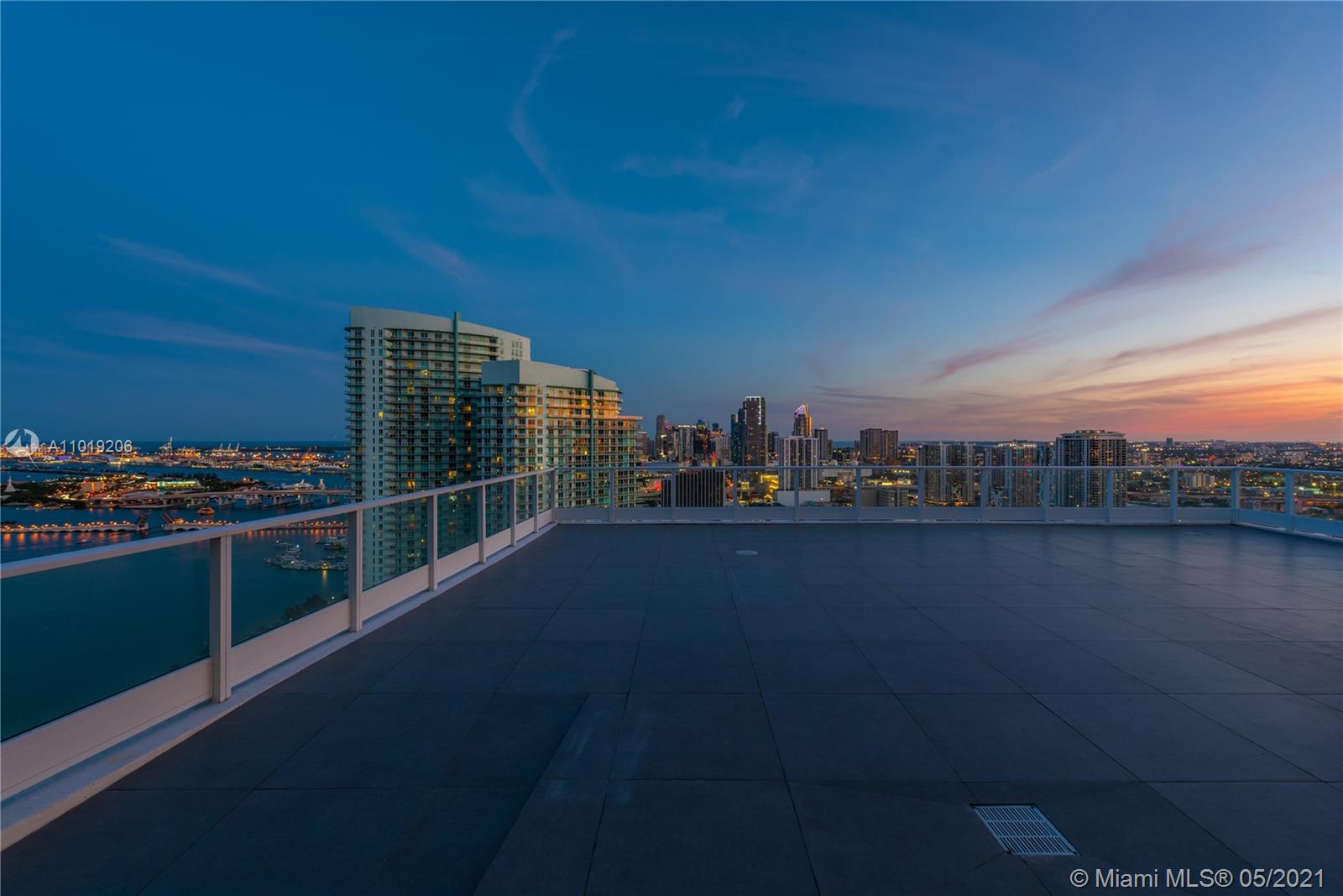 PARAMOUNT BAY CONDO - Residential